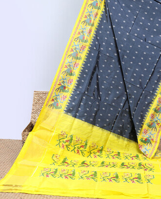 Grey+ikkat+saree+with+buttas%2C+contrast+ikkat+border+of+parrot+designs+%26+pallu+of+parrot+designs