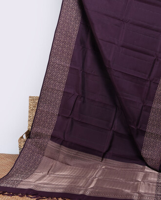Purple+plain+design+silk+saree%2C+chevron+design+pallu+%26+border+of+unique+floral+vine+designs+