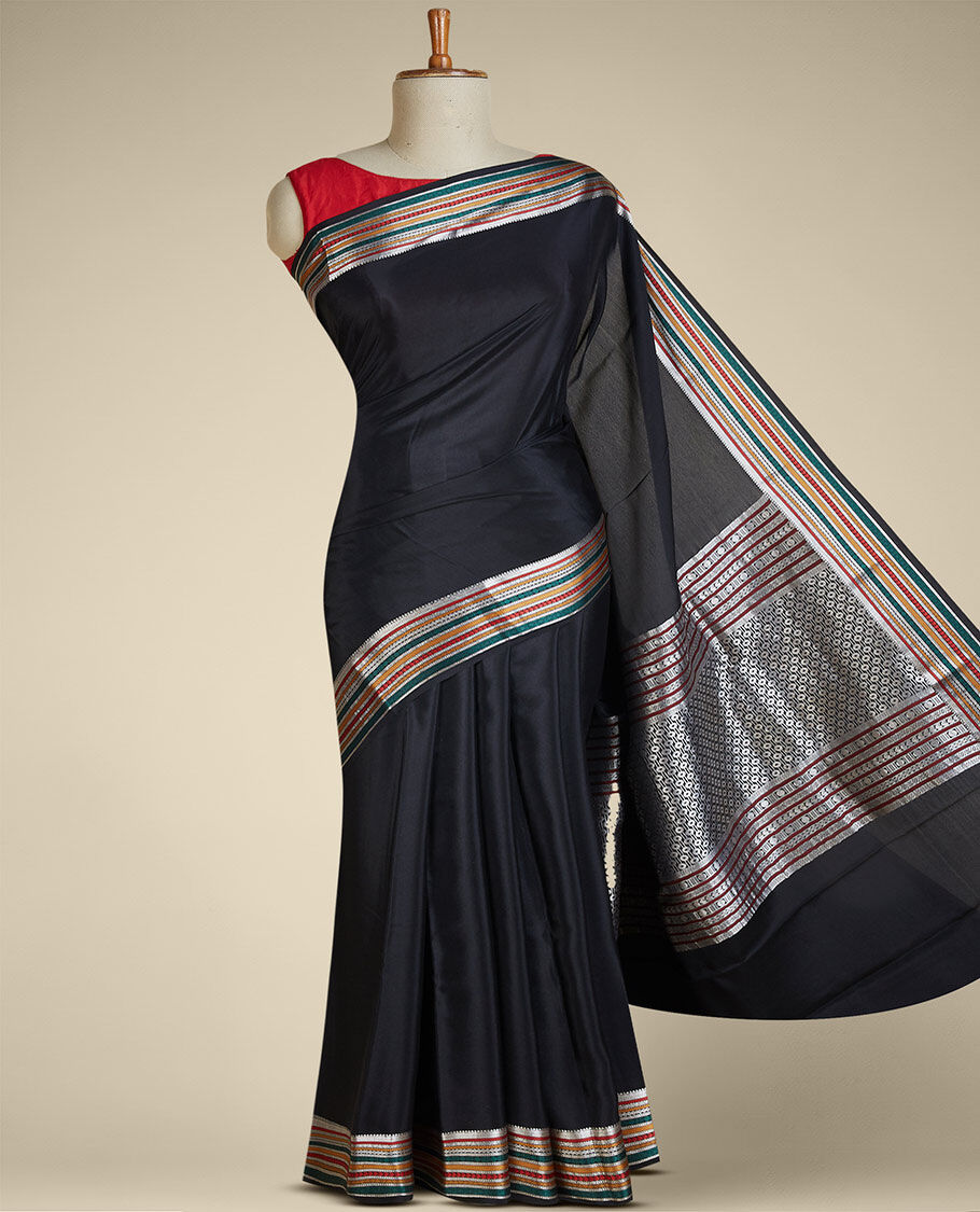 Buy Green Sarees for Women by GRUBSTAKER Online | Ajio.com