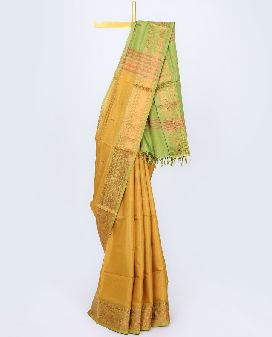 Hand Crafted Putta Work Banana Pith Sarees, 5.5 m (Separate Blouse Piece)  at Rs 1000/piece in Virudhunagar